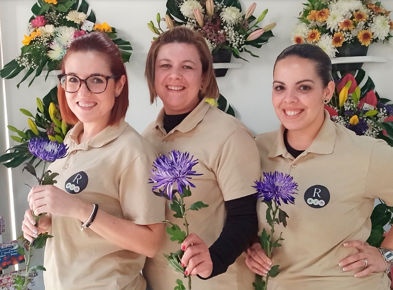 Flores frescas para regalos, celebraciones... en floristería en Telde