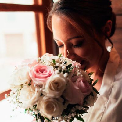 Ramo de novia en Telde con rosas frescas diseñado por Floristería Ramos.